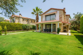 Stone Villa Near Long Beach & Kusadasi Shopping Mall